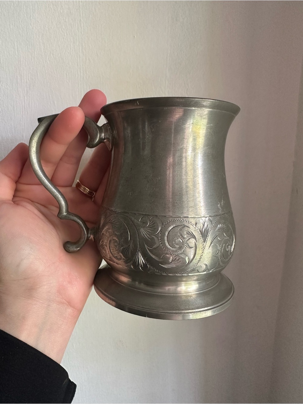Crown & Rose cast Pewter Tankard Mug - Floral Design